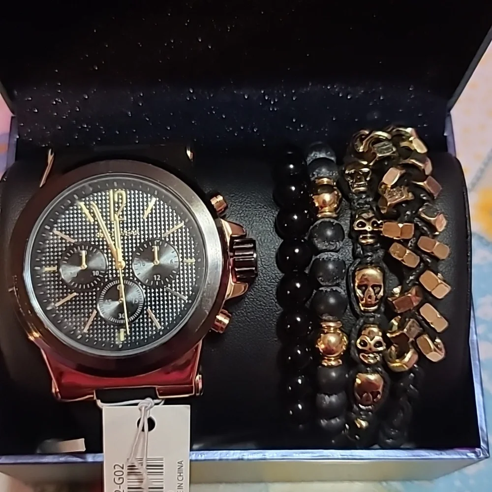 Rocawear Watch & Bracelet Set